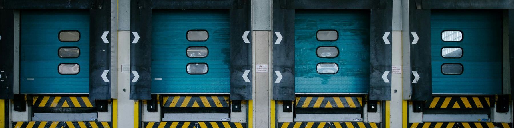 Die Wahl zwischen Logistik In- oder Outsourcing entscheidet über den Erfolg eines Unternehmens.